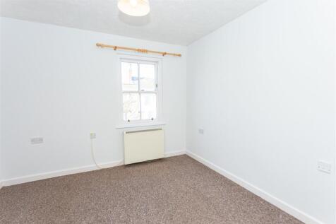 Bedroom One1.jpg