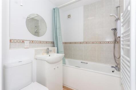 Bathroom.jpg