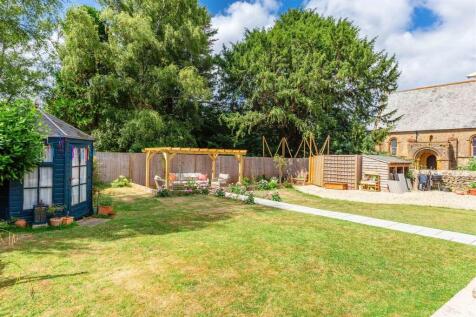 Rear Garden2.jpg