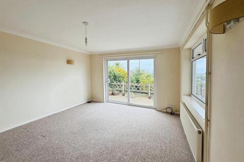 living room 2.jpg