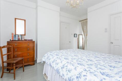 Bedroom One2.jpg