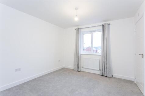 Bedroom One1.jpg