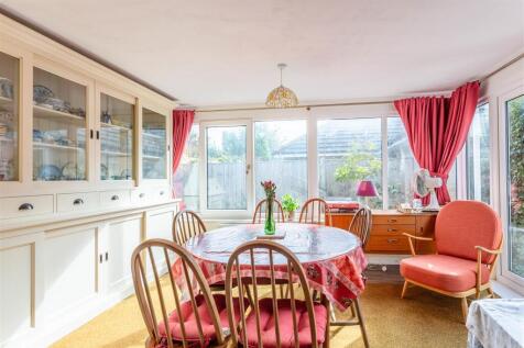 Dining Room.jpg