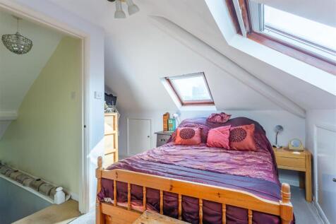 Bedroom One.jpg