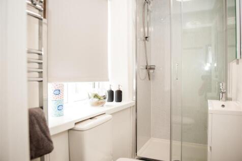 Shower Room.jpg