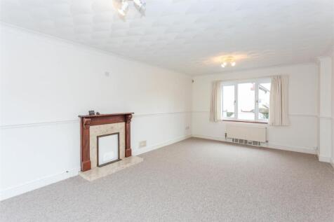 Living Room2.jpg