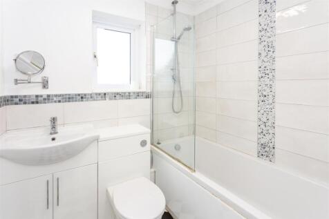 Bathroom.jpg