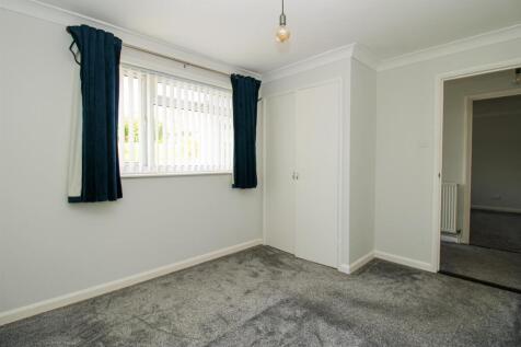 76 Pine Avenue - Pic 7.jpg