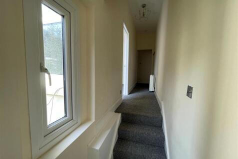 Hallway.jpg