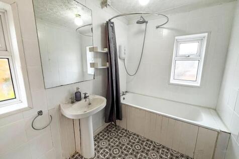 tlc_cedb1239-db2d-4675-b6c7-de8f21f94ed4_ebe2c37.j