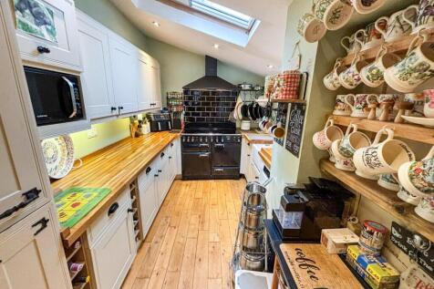 tlc_4759f7e1-0122-49aa-b6d6-e4243e963399_97be987.j