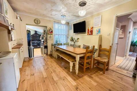 tlc_d0a0f04c-f6b3-472d-903a-860914162175_5b8d311.j