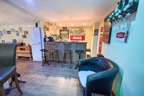 tlc_eecfa900-e1b0-447e-a1f0-bf5f2bc7299a_b1b3d84.j