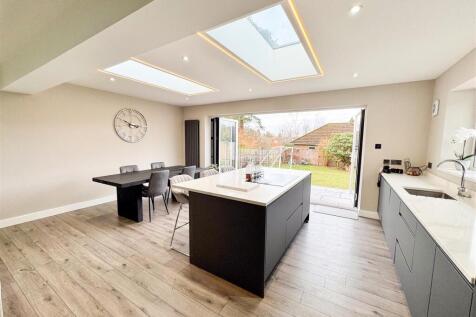 Kitchen/Breakfast/Family Room