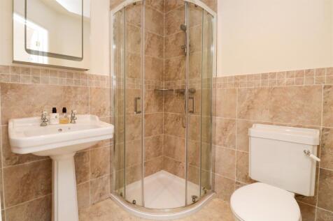 En Suite (Bed 2)