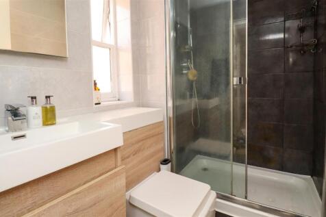 En Suite Shower Room