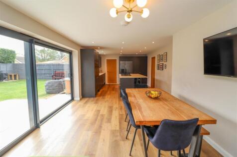 Kitchen/Family Room