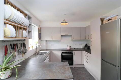 Kitchen/Breakfast Room ( First Floor)