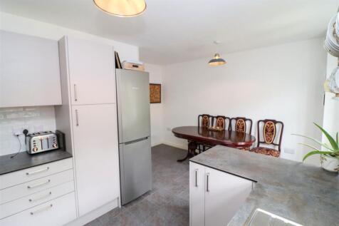 Kitchen/Breakfast Room ( First Floor)