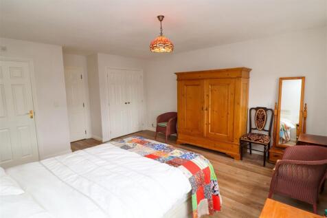 Bedroom 1 (Second Floor)