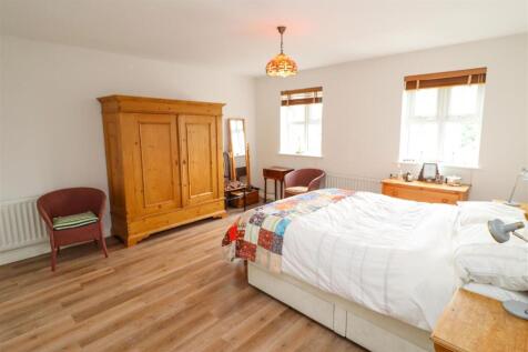 Bedroom 1 (Second Floor)