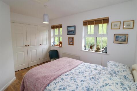 Bedroom 2 (Second Floor)