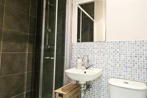 En Suite Shower Room