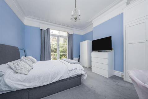 Bedroom (1st Floor)