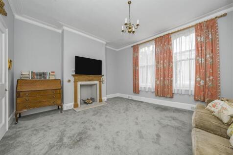 Bedroom (1st Floor)