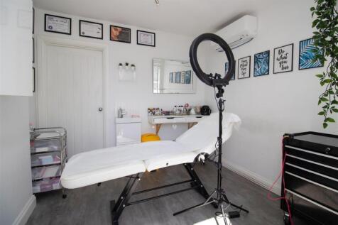 Studio/Office