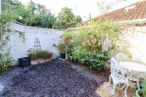Courtyard Garden