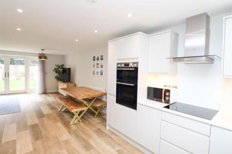 Lounge/Kitchen