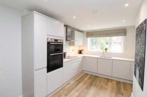 Lounge/Kitchen