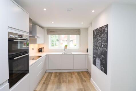 Lounge/Kitchen
