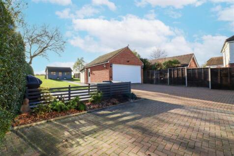 Driveway, Garage &amp; Garden