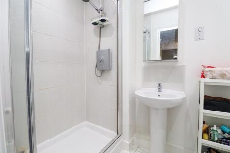 En Suite Shower Room