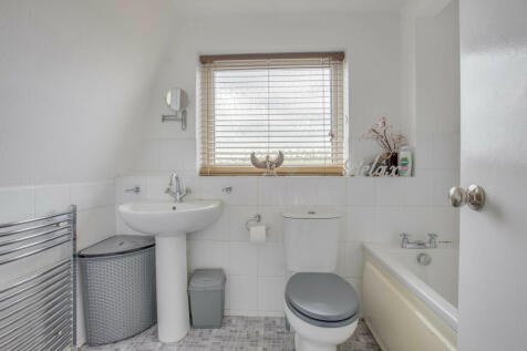 9 Rook Road, HP10 0PY (LOW RES)-7