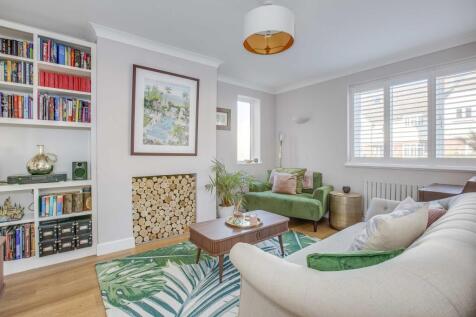 21 Trinity Avenue, SL7 3AL (LOW RES)-15