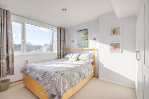 21 Trinity Avenue, SL7 3AL (LOW RES)-28