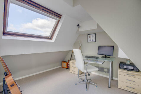 21 Trinity Avenue, SL7 3AL (LOW RES)-4