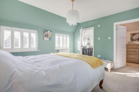 21 Trinity Avenue, SL7 3AL (LOW RES)-9