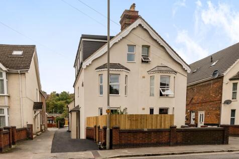 17b Hughenden Road-44