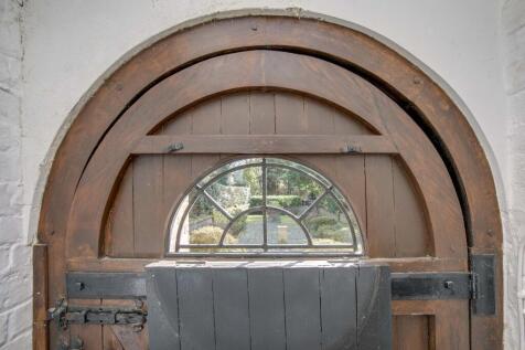 Old Barns Cottage, Finch Lane, HP9 2TL  (LOW RES)-