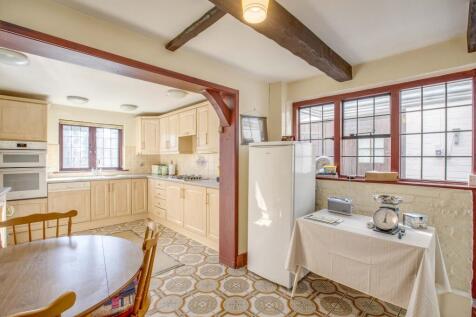 Old Barns Cottage, Finch Lane, HP9 2TL  (LOW RES)-