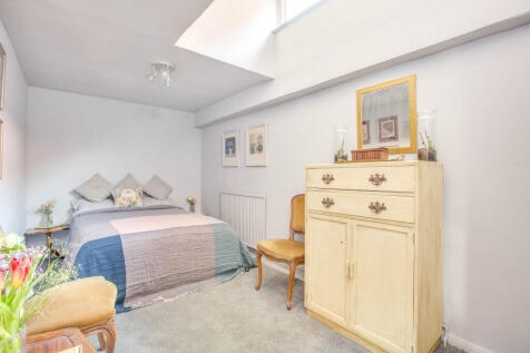 4 Wooburn Mews, HP10 0ER (LOW RES)-3