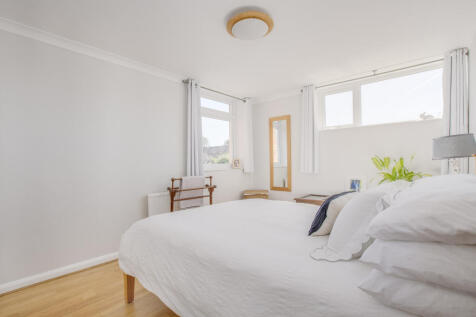 7 Eastern Drive, SL8 5HQ (LOW RES)-1