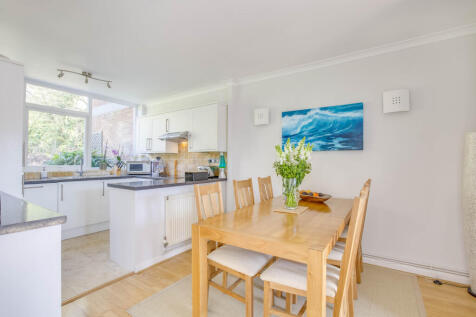 7 Eastern Drive, SL8 5HQ (LOW RES)-7