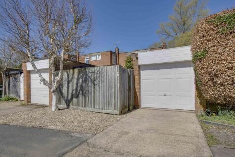 7 Eastern Drive, SL8 5HQ (LOW RES)-12