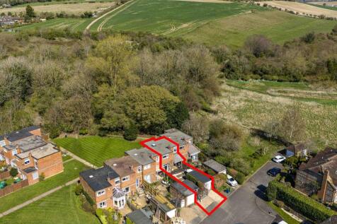 7 Eastern Drive, SL8 5HQ (LOW RES)-17