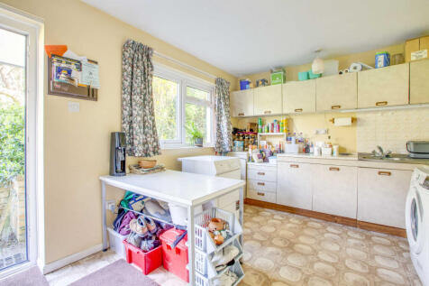 48 Marlow Bottom SL7 3NB (LOW RES)-11